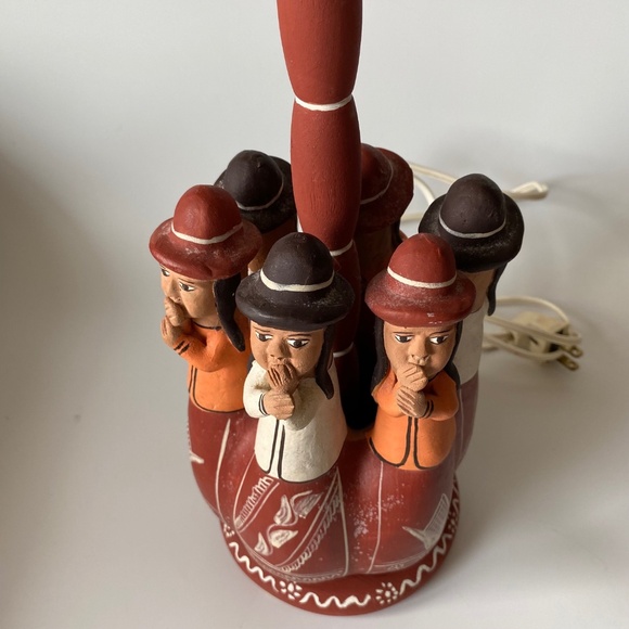 Vintage GOSSIPING CIRCLE PERUVIAN Folk Pottery Table Lamp - Picture 3 of 11
